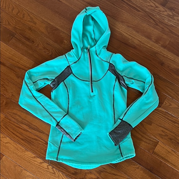 Avalanche Teal Pullover - Picture 1 of 10